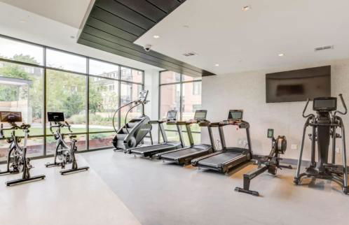 Lux 2BR w Gym Pool sleep 6 in Assembly Square - Photo 17