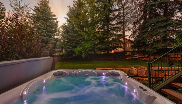 Conifer by Avantstay Secluded Cabin Amongst the Trees w Hot Tub - Foto 4, Habitación