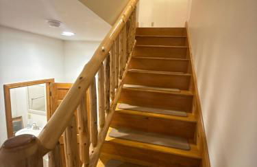 Prime Northern Maine Snowmobiling Retreat with Full Kitchen & Winter Trails Access - Foto 5