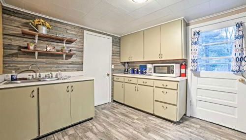 Quaint Frederic Home Ski, Boat and Hike Nearby - Foto 3