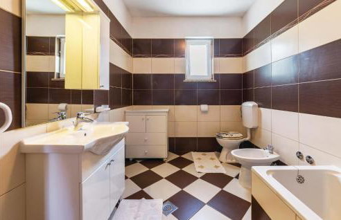 3 Bedroom Gorgeous Home In Putini - Photo 20