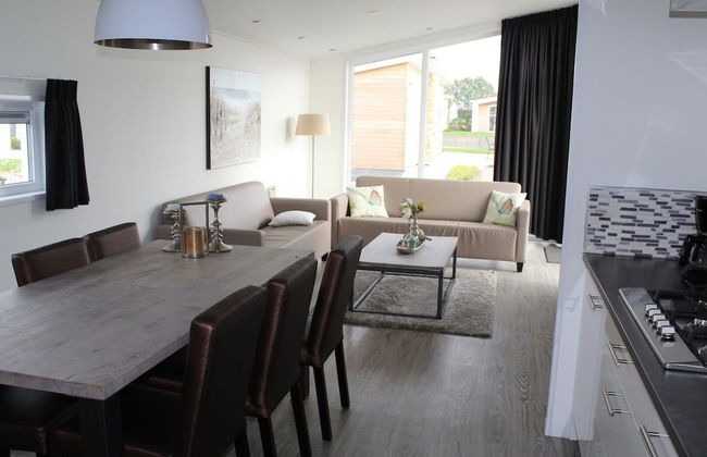 Charming Retreat for Your Escape - Photo 26