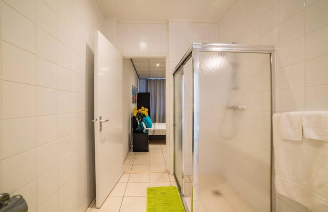 Stunning Balcony View Spacious 2BR Apt at Unique Location - Foto 18