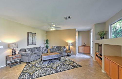 Inviting Surprise Home with Private Pool Near Golf! - Foto 5