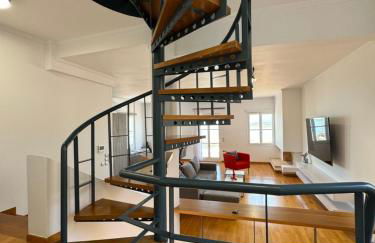 S&F Luxury Apartment - Photo 21