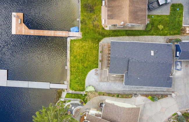 Idyllic Lakeside Getaway - Hidden Gem - Foto 38