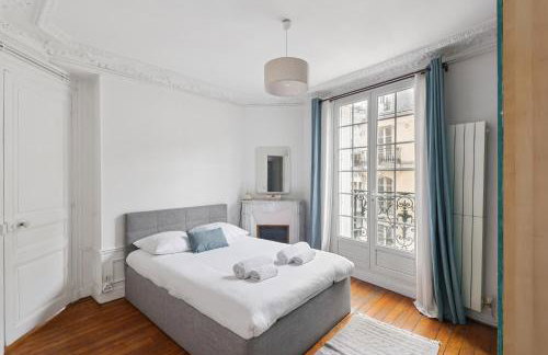 Haussmannian and Central - Montmartre and Sacré-Coeur - Photo 8