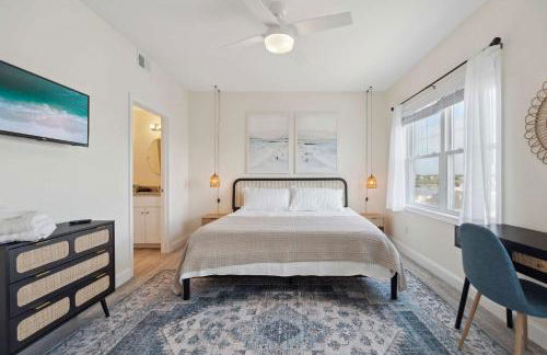 Ashworth Escape Balcony Steps to Beach AC - Foto 14