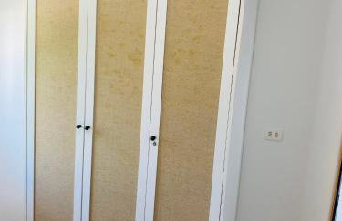 Apto com ar-cond e piscina a 100m mar praia da Enseada - Foto 20