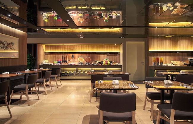 Pan Pacific Serviced Suites Beach Road, Singapore - Photo 31