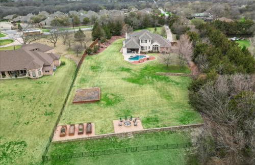 Lakefront Mansion with Pool and Cinema - Foto 49