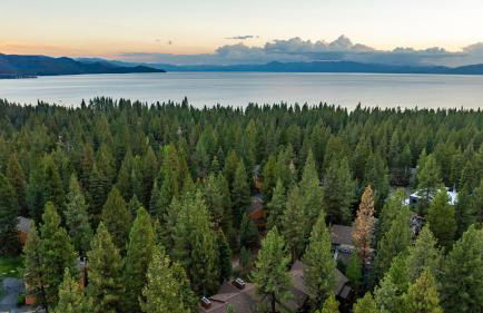 Walk to Lake, Dining+shops 5mins to Ski Resort Incline Paradise by Avantstay - Foto 95