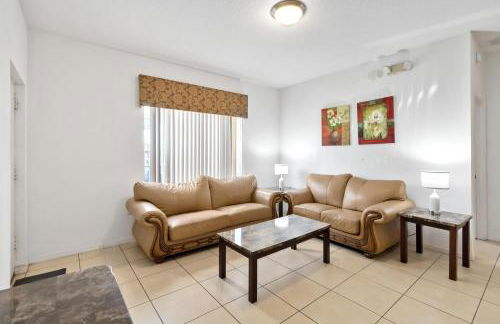 Huge Screened Patio That Overlooks Lake Buck, Near Famous Attractions!! - Foto 10