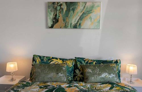 Springfield Deer View -No Commercial Sign written Vehicles,Private Hot Tub , 2 Dogs Max,Fishing Nearby & Communal Swimming Pool ,Pool open April to September - Foto 32