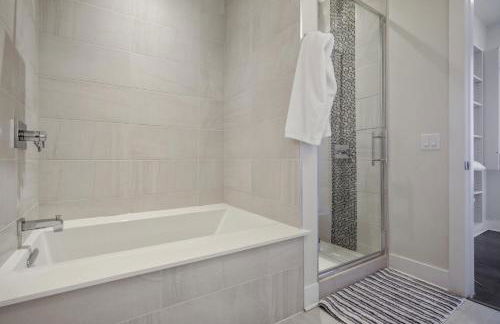 Midtown Penthouse 2 bdrm - Foto 9