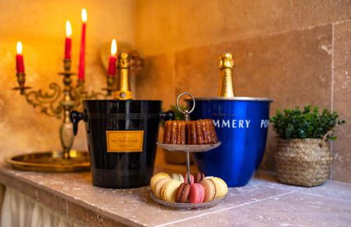 CHAMPAGNE HOUSE- Oasis de luxe & de charme - coeur de ville - 10-12 pers - piscine, cuisine d'été, patio, bar & piano - Photo 74