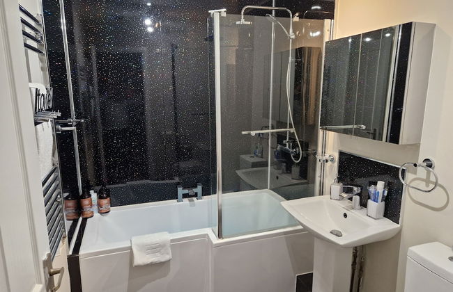 Washingtons Emerald 2 Bed Exec Apt - Photo 15