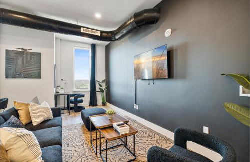 2BR, King Bd, Free Prkn, Gym, NYC View, 8min Train - Foto 67