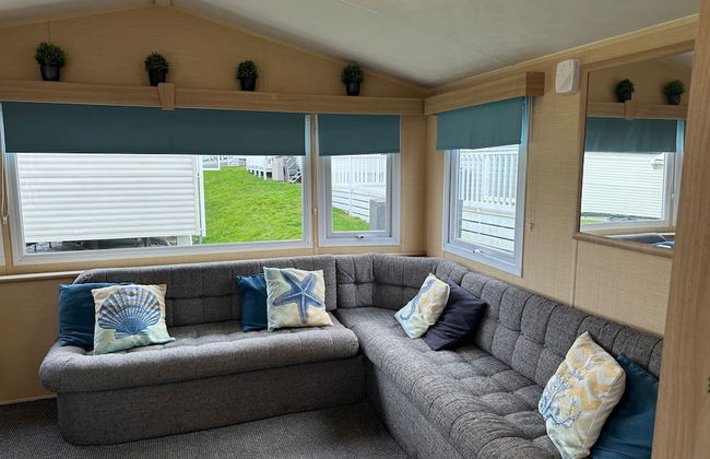 Newquay - Caravan - Sleeps 8 - Parking - Seaside - Foto 8