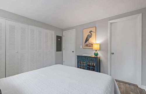 Stylish 1st Flr 1Bed Condo-Close to Downtown Dover - Photo 16