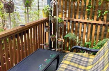 The Snug in Cheltenham, Leckhampton - A Cosy & Unique Space - Photo 2