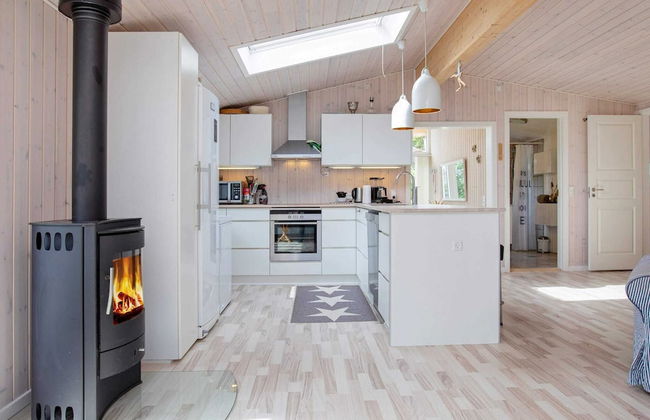 6 Person Holiday Home in Hojby - Photo 12