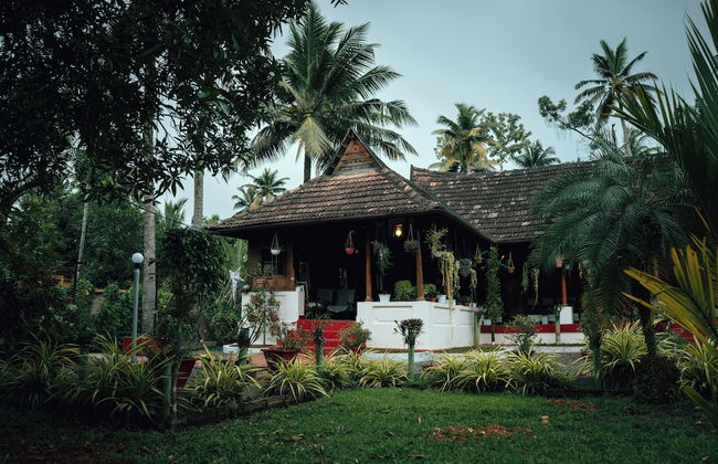 Tentgram Alleppey Riverfront - Foto 17