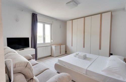 La Casa di Mara con Piscina, Giardino, Parcheggio Privato a Sistiana - Foto 17