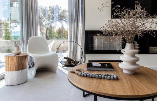 IKIES 3 Modern Eco-Friendly Private Seaview SIGNATURE Villas with a Pool - Foto 29