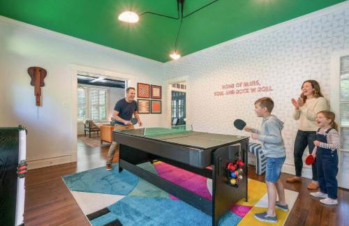 Pool Outdoor TV Fire Pit Game Room - Foto 11