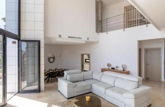 Chalet with sea view in Alicante - Foto 25