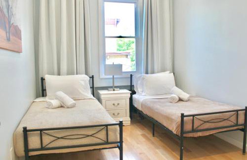 15 Minutes From Manhattan 2-Bedroom Apartment in LIC Astoria Queens - Foto 9