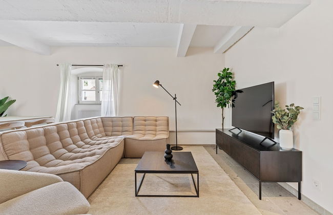 Clausen Charm Contemporary Retreat ID210 - Photo 16