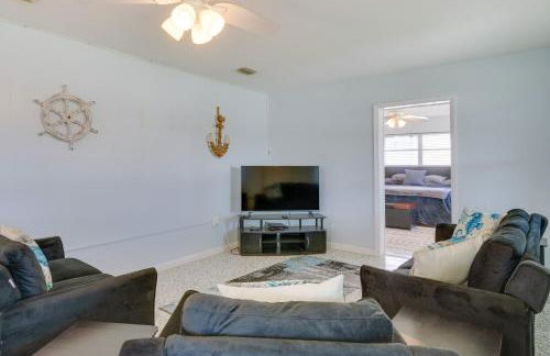 Waterfront Okeechobee Getaway with Backyard Dock! - Foto 5