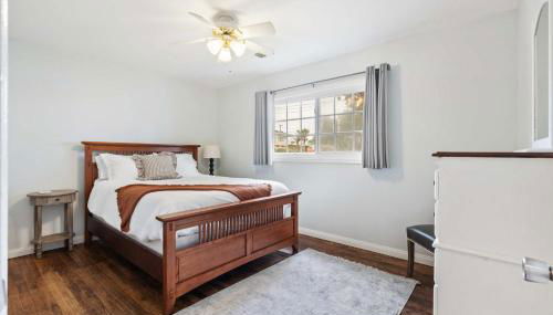 O-Side Beach Bungalow with Jaccuzi Blocks to beach - Foto 2