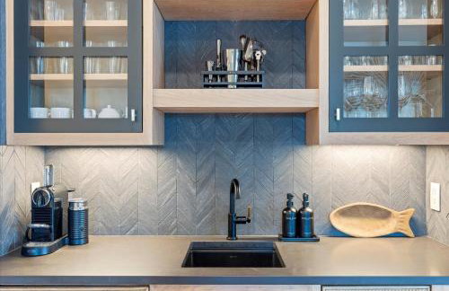 Luxe Lake Martin Home Pool Hot Tub Boat Dock - Foto 20