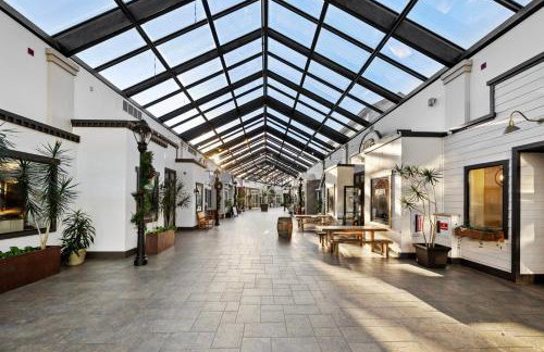 The Coastal Retreat Scenic Harbor Ocean Views Walk to Beach Restaurants - Foto 57