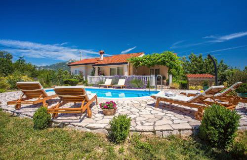 VILLA ANA - 3 bedroom villa with private pool and unspoiled natural environment - Photo 1