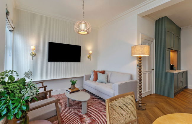 Modern 2-bed Apartment - Sleeps 6 - Seafront View - Foto 7