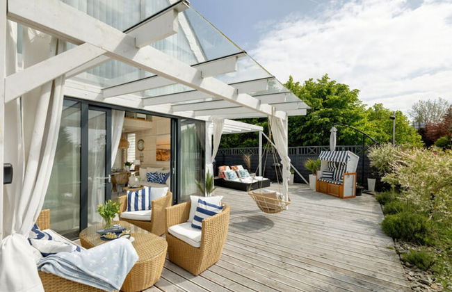 House With a Huge Terrace and a Whirlpool Bathtub - Photo 25