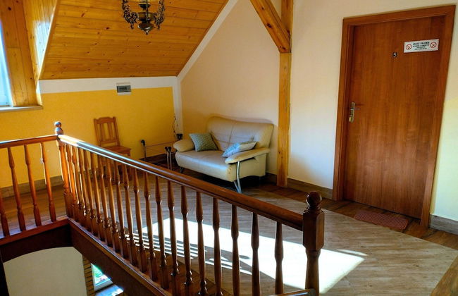 Large Holiday Home for Nature Lovers - Photo 3