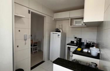 Praticidade e Aconchego: Apto. a 7min da Praia - Foto 7