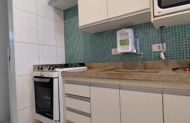 Apto 5E - 2 Quartos com Ar Condicionado, 2 Banheiros, 1 vaga e Internet - Frente ao Mar - Foto 23