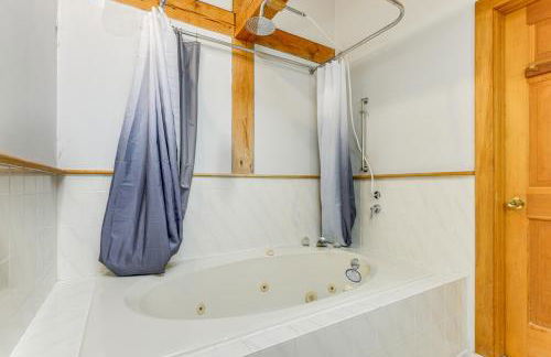 Home 15 Mi to Berkshire East and Mount Snow! - Foto 14