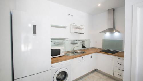 Alijar Lux Bormujos con piscina y parking gratis - Foto 2