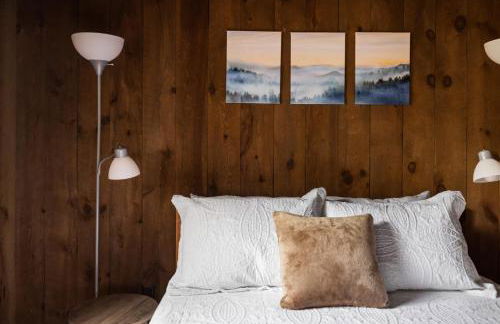 Cabin w Fireplace Fire Pit Grill & Games - Foto 26