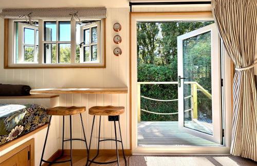 Luxury Shepherds Hut With Wood Fired Hot Tub - Foto 7