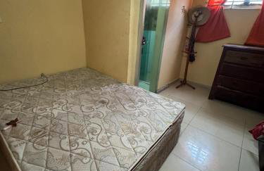 CASA DE DOIS PAVIMENTOS COM SUITEs - Foto 1