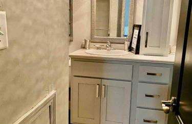 [4-BR/Sleeps 12] Family & Friends Home in Indiana - Foto 22