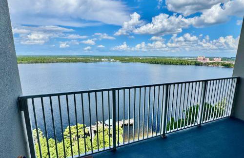 Balcony Lake Views - Pool, Gym, WiFi & Parking - Foto 62